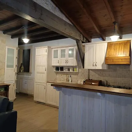 别墅 One Bedroom Stone-built House Ypsonas