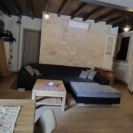 One Bedroom Stone-built House * Ypsonas